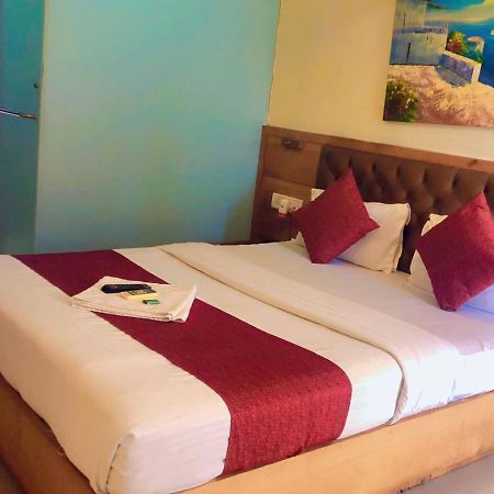 Hotel Grandeur-Near Mumbai International Airport Экстерьер фото