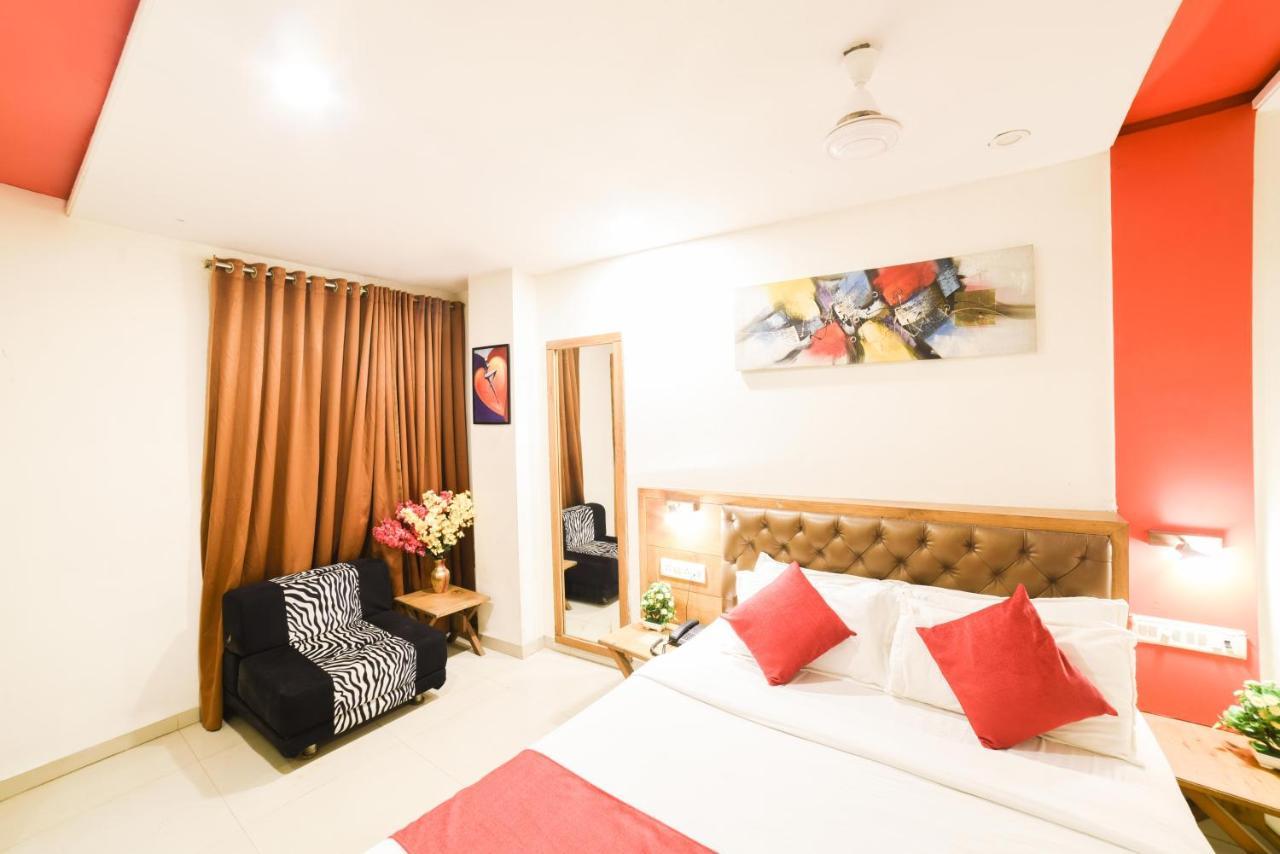 Hotel Grandeur-Near Mumbai International Airport Экстерьер фото