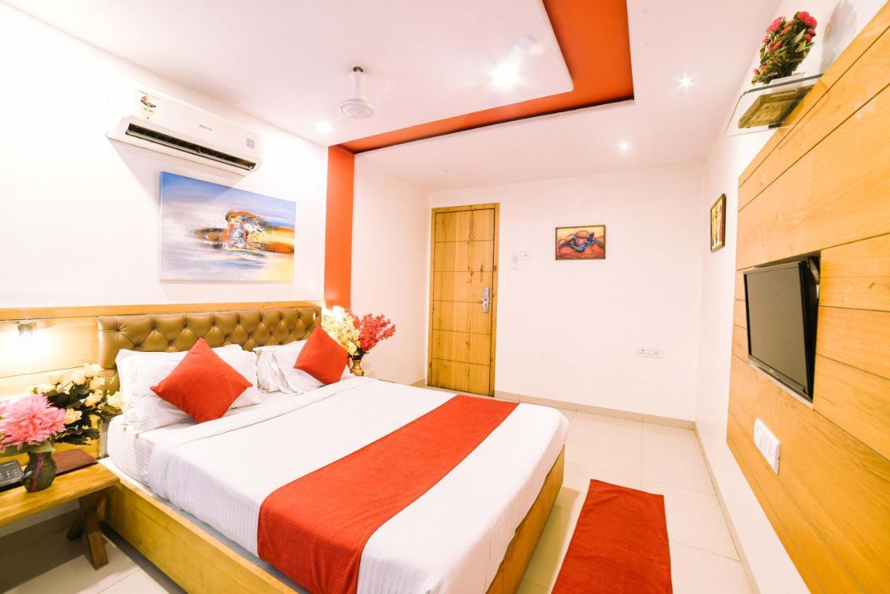 Hotel Grandeur-Near Mumbai International Airport Экстерьер фото