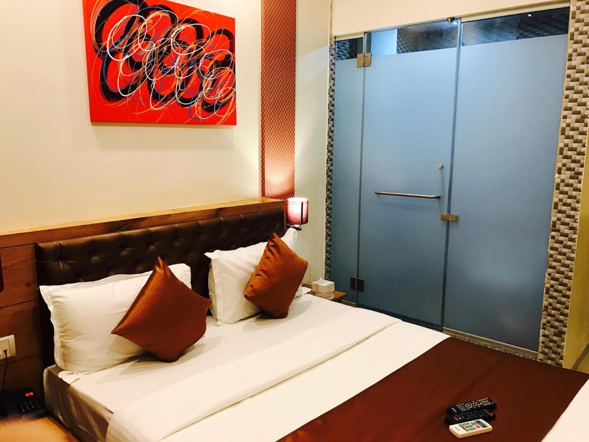 Hotel Grandeur-Near Mumbai International Airport Экстерьер фото