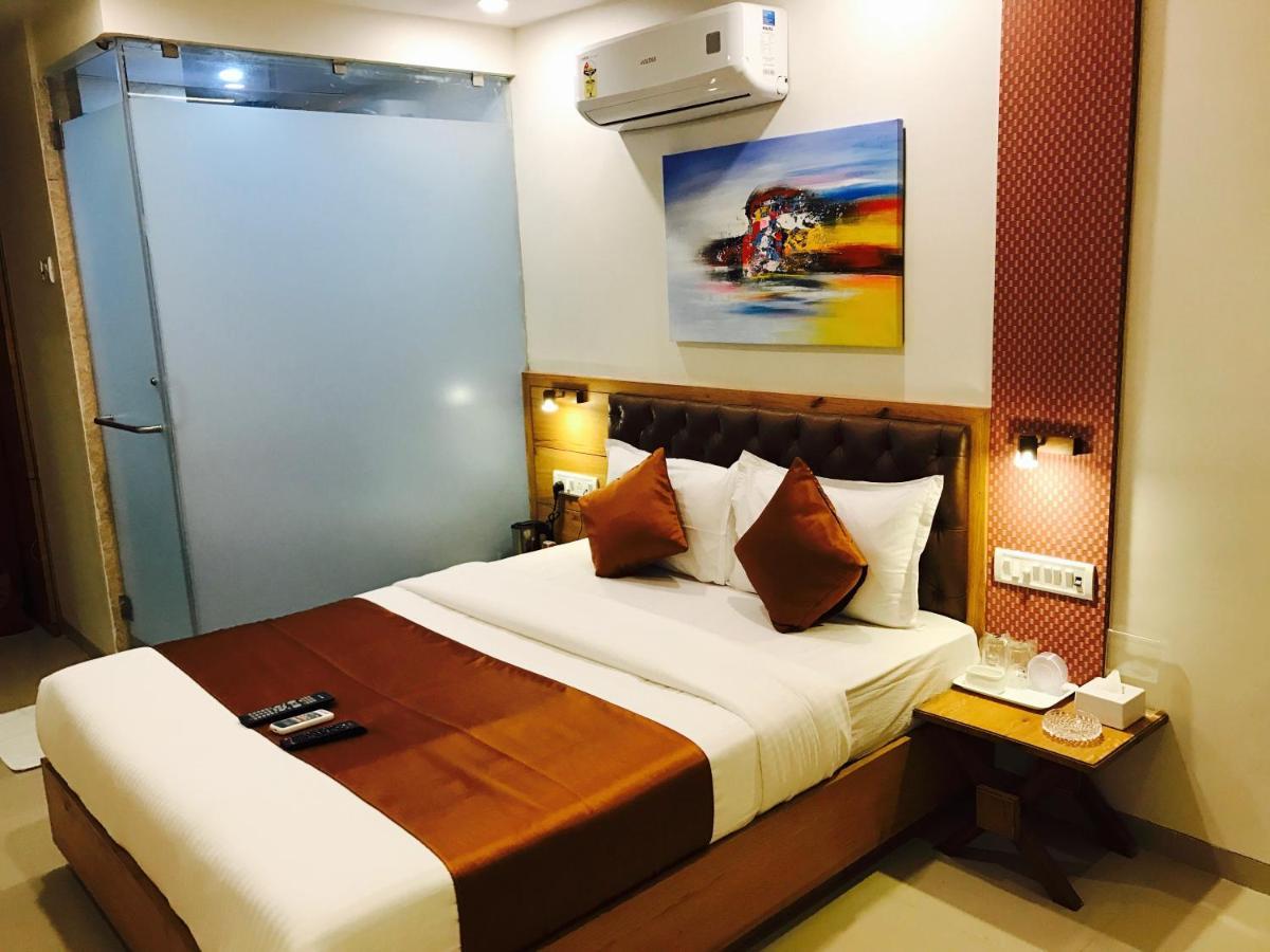 Hotel Grandeur-Near Mumbai International Airport Экстерьер фото
