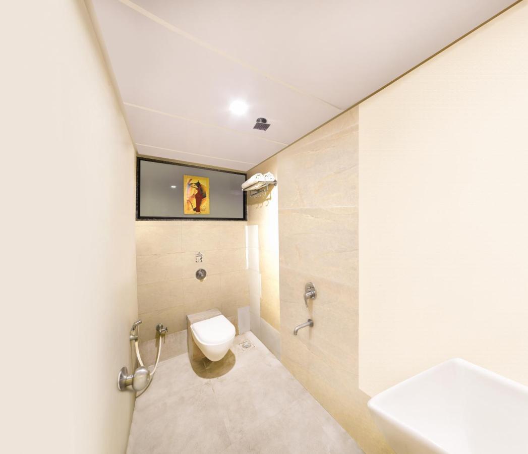 Hotel Grandeur-Near Mumbai International Airport Экстерьер фото